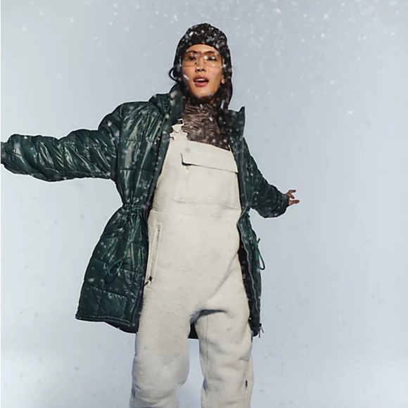 FREE PEOPLE NWT Patricia Packable Poncho Puffer in Green XS - Picture 2 of 10